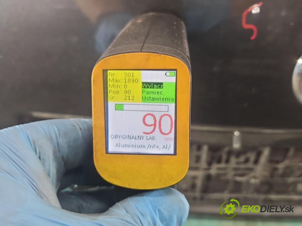 Audi A8 D3 2002-2009 3.0 tdi 211KM automatic 155 kW 2967 cm3 4- zadní kufrové dveře  (Zadní kapota (kufr))