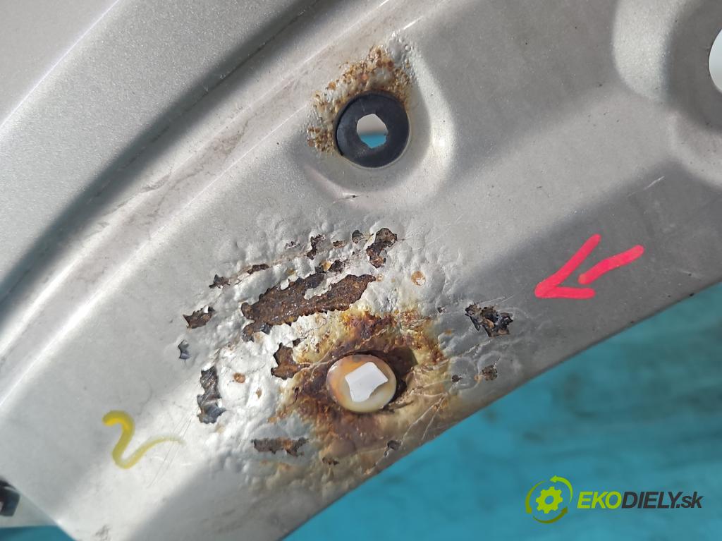 Chevrolet Captiva 2.0 VCDI 150 hp automatic 110 kW 1991 cm3 5- blatnik přední levý  (Levý přední blatník)