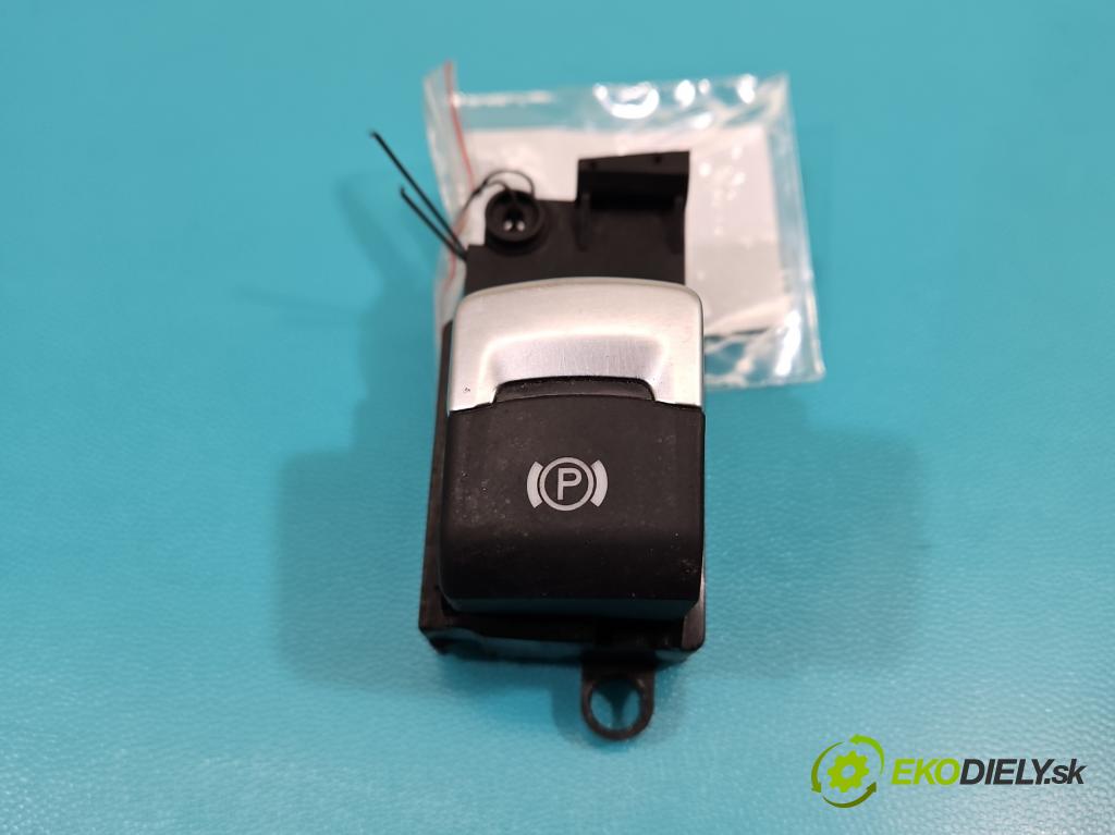 Audi A8 D3 2002-2009 3.0 tdi 211KM automatic 155 kW 2967 cm3 4- prepínač brzda: ručný 4E1927225B (Prepínacie páčky pod volantom)