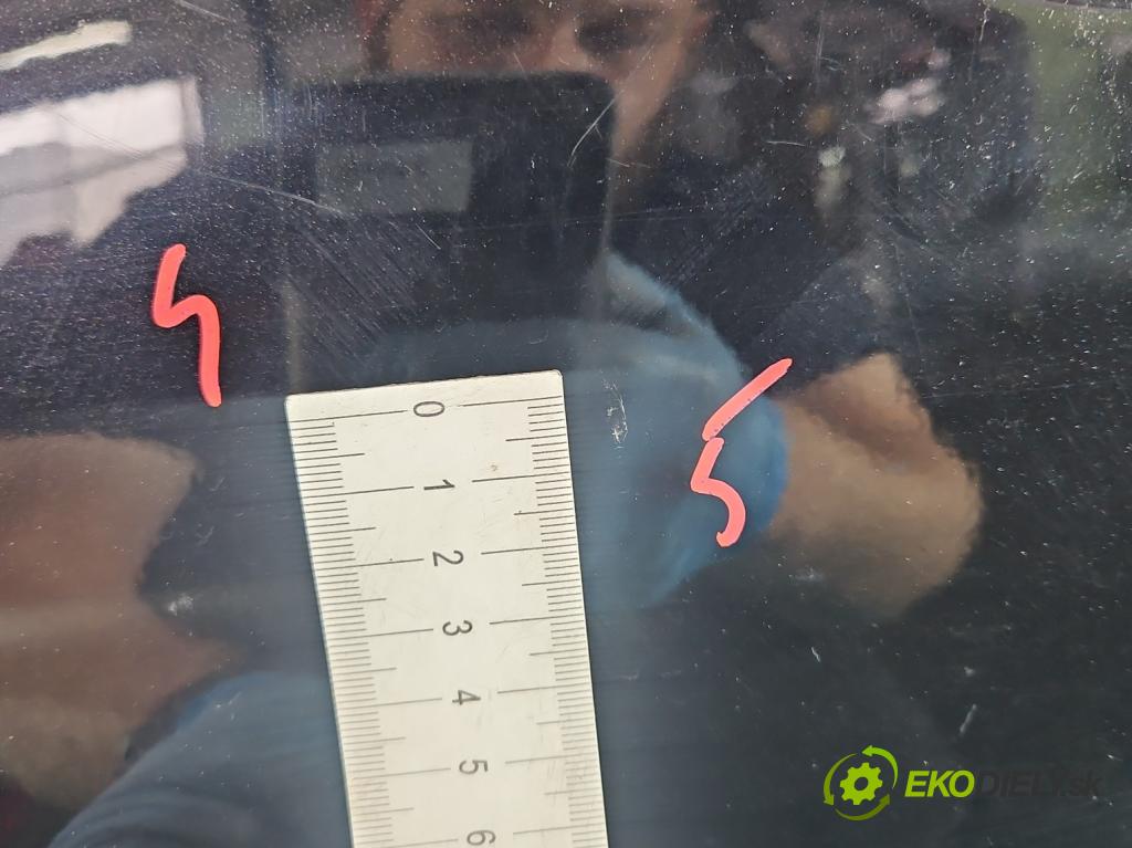 Vw Jetta VI 2010-2018 1.4 TSI 122 hp automatic 90 kW 1390 cm3 4- dveře přední levé (Klika dveří ostatní)