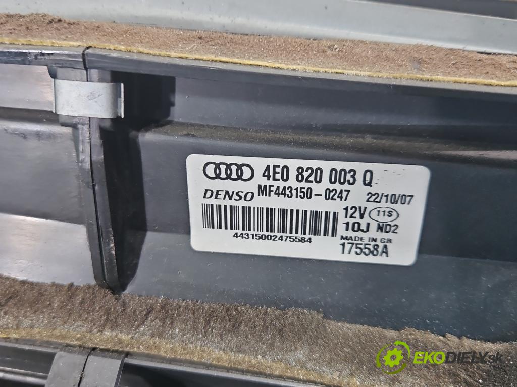 Audi A8 D3 2002-2009 3.0 tdi 211KM automatic 155 kW 2967 cm3 4- radiátor 4E0820003Q (Radiátory topení)