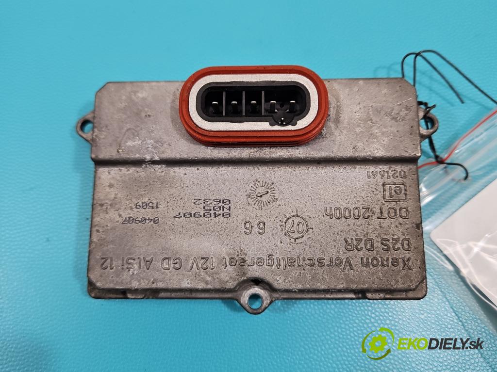 Audi A8 D3 2002-2009 3.0 tdi 211KM automatic 155 kW 2967 cm3 4- střídač: xenon 5DV008290-00 (Riadiaca jednotka xenónu)