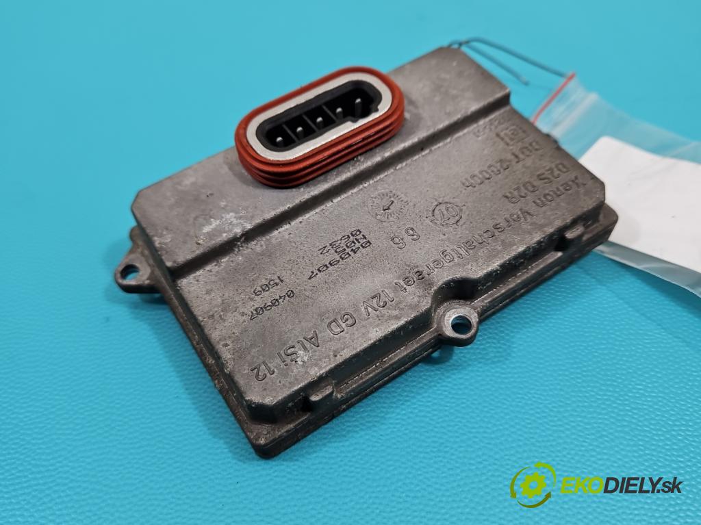 Audi A8 D3 2002-2009 3.0 tdi 211KM automatic 155 kW 2967 cm3 4- střídač: xenon 5DV008290-00 (Riadiaca jednotka xenónu)