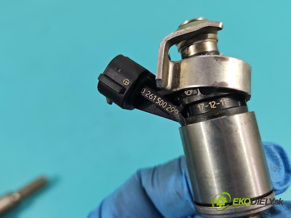 Suzuki SX4 S-Cross 2013-2021 1.4 T 140 HP automatic 103 kW 1373 cm3 5- vstrek 0261500299 (Vstrekovač paliva)