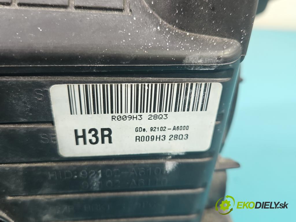 Hyundai I30 II 2012-2016 1.4 crdi 90 HP manual 66 kW 1396 cm3 5- Reflektor: pravý 92102-A6000 (Svetlo predné pravé)