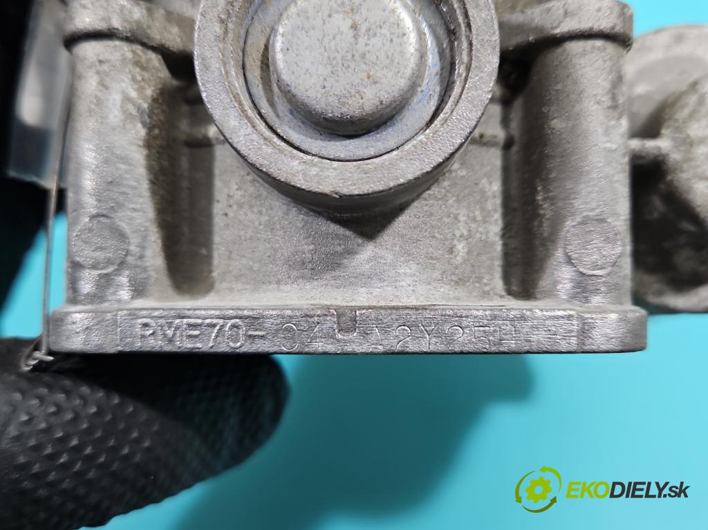 Nissan Murano Z50 2003-2008 3.5 V6 234KM automatic 172 kW 3498 cm3 5- klapka 576-01 (Škrtiaca klapka)