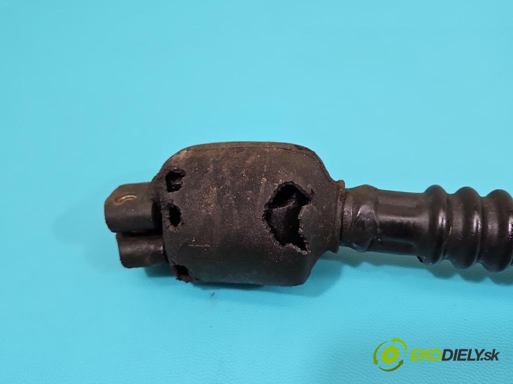 Hyundai Terracan 2.9 CRDi 163 HP manual 120 kW 2902 cm3 5- Stĺpik volant GU935-001 (Tyč riadenia (volantu))