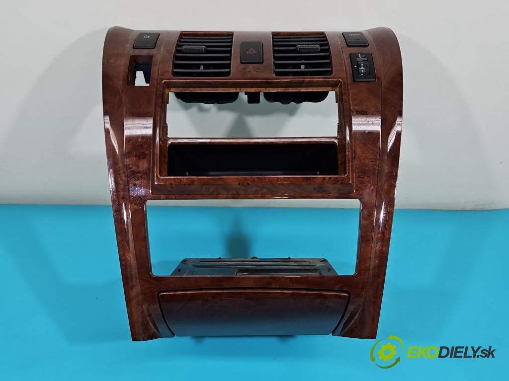 Hyundai Terracan 2.9 CRDi 163 HP manual 120 kW 2902 cm3 5- Mřížka: kúrenia stredová 84950-H1640 (Mriežka kúrenia (fukár))