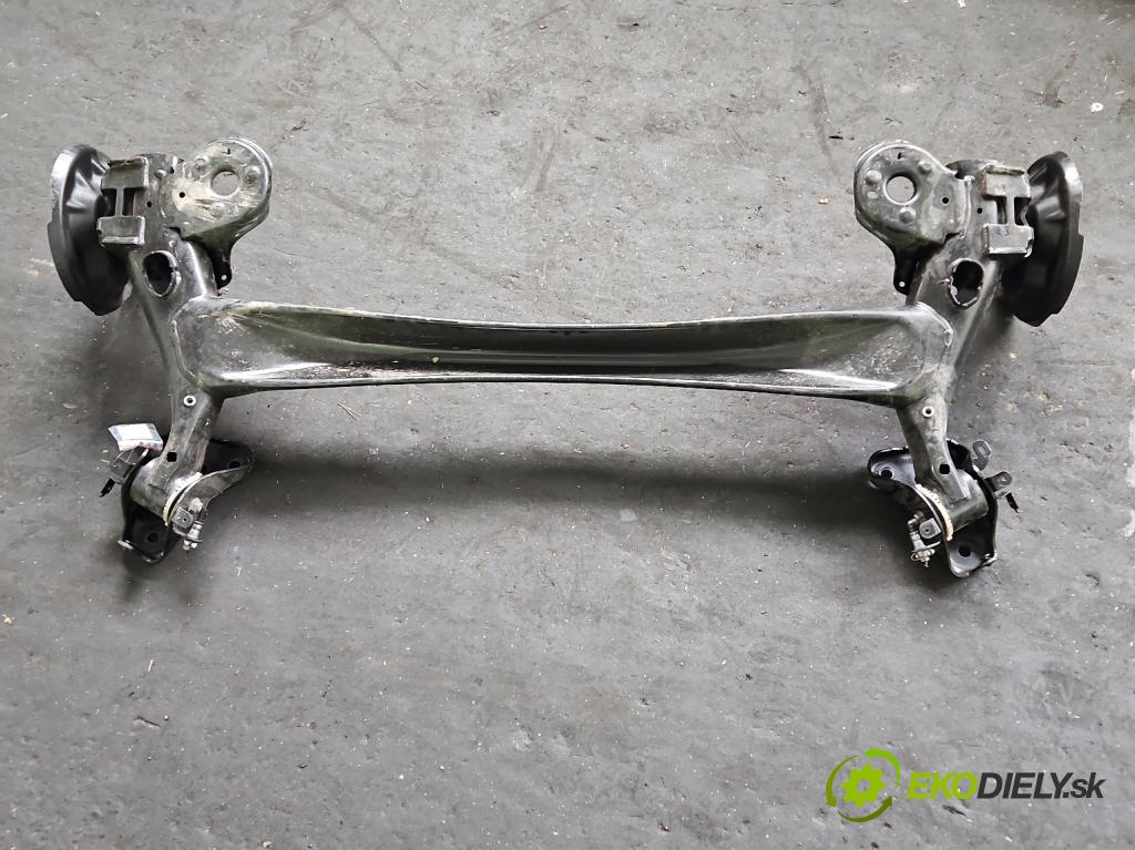 Opel Mokka B 2020 - 1.2 T 131 hp automatic 96 kW 1199 cm3 5- zadní výztuha  (Výztuhy zadní)