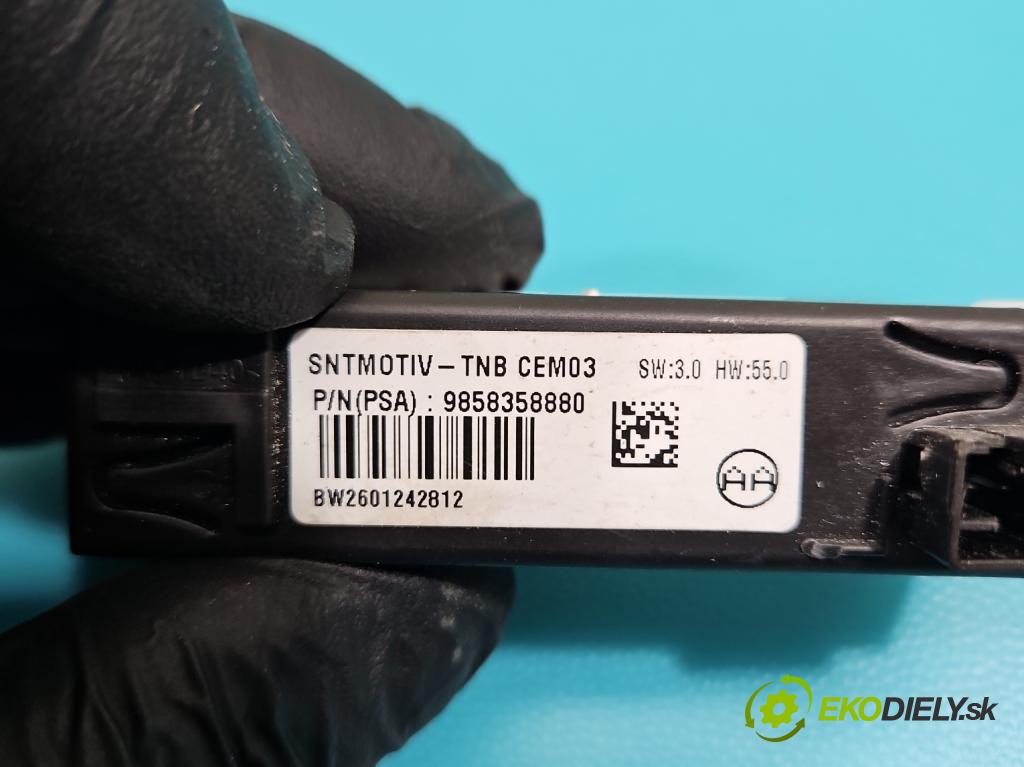 Opel Mokka B 2020 - 1.2 T 131 HP automatic 96 kW 1199 cm3 5- Zobrazit: 9858358880 (Prístrojová doska)