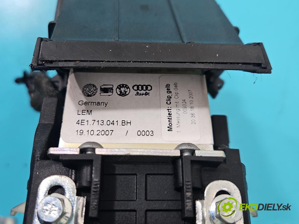 Audi A8 D3 2002-2009 3.0 tdi 211KM automatic 155 kW 2967 cm3 4- Páka: Změny: stupeň,rýchlosť 4E1713041BH (Rýchlostná páka (kulisa))