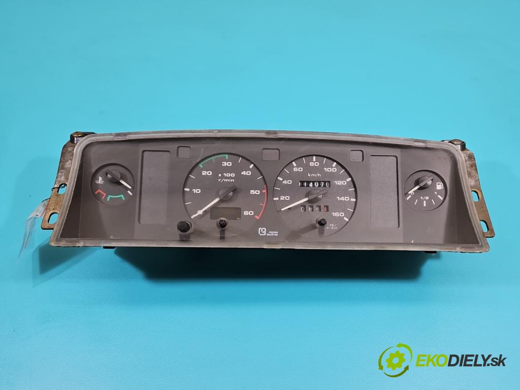 Fs lublin Lublin 3 2.4d 64 HP manual 47,4 kW 2417 cm3 5- prístrojovka/ budíky 90KM0200 (Prístrojová doska)