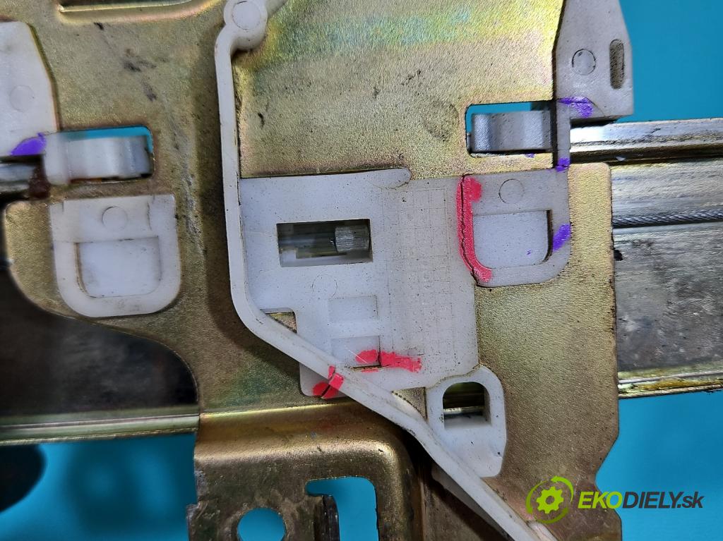 Opel Frontera B 1998-2004 2.2 16V 136hp manual 100 kW 2198 cm3 5- mechanismus stahování zadní levý