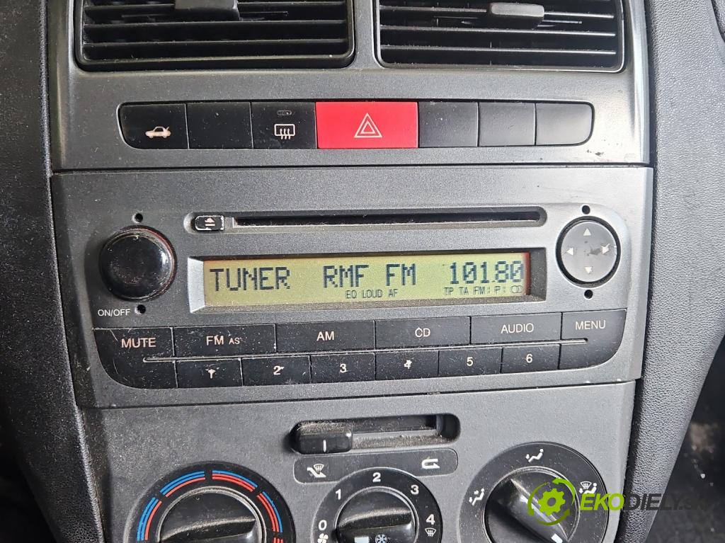 Fiat Linea 1.4 T 120 HP manual 88 kW 1368 cm3 4- Radio originál 7646337316