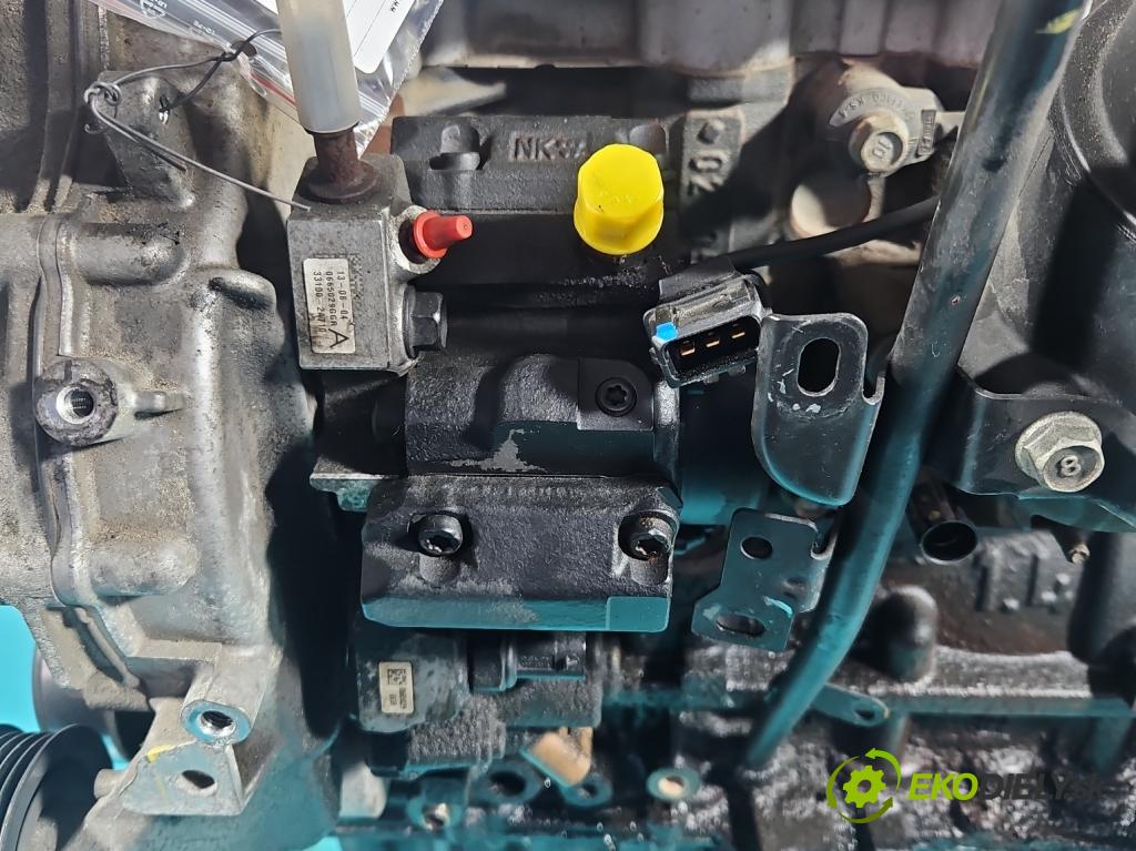 Hyundai I30 II 2012-2016 1.4 crdi 90 HP manual 66 kW 1396 cm3 5- čerpadlo vstrekovacia 28277574 (Vstrekovacie čerpadlo)