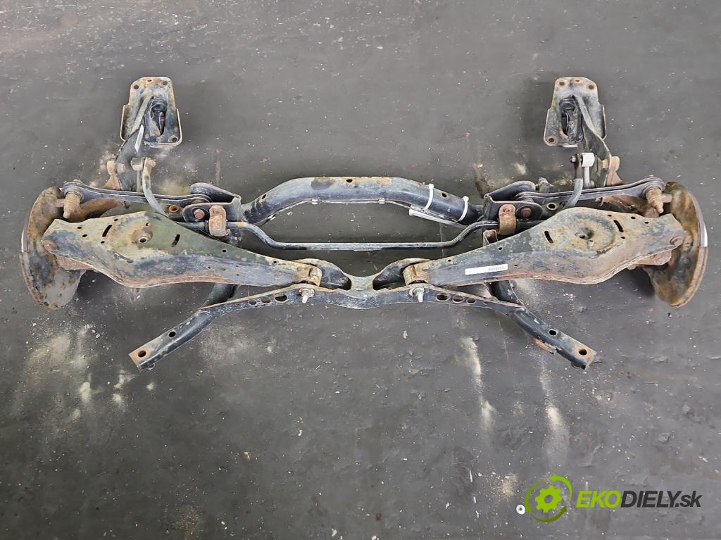 Vw Jetta VI 2010-2018 1.4 TSI 122 hp automatic 90 kW 1390 cm3 4- zadní výztuha 1K0505315BM (Výztuhy zadní)