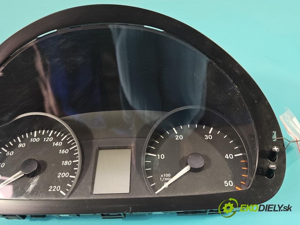 Mercedes Vito W639 2003-2014 2,2.0 cdi (651900) 136 HP manual 100 kW 2143 cm3 5- prístrojovka/ budíky A6399001301 (Prístrojová doska)