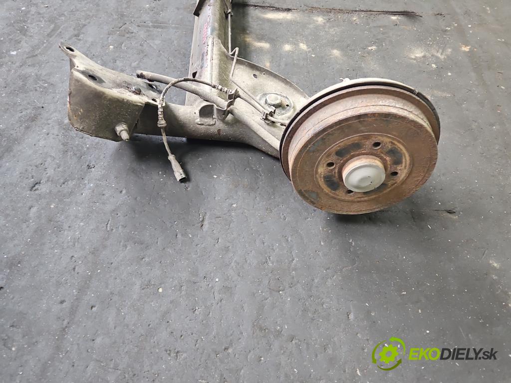 Dacia Sandero I 2008-2012 1.6b 84KM manual 62 kW 1598 cm3 5- zadní výztuha  (Výztuhy zadní)