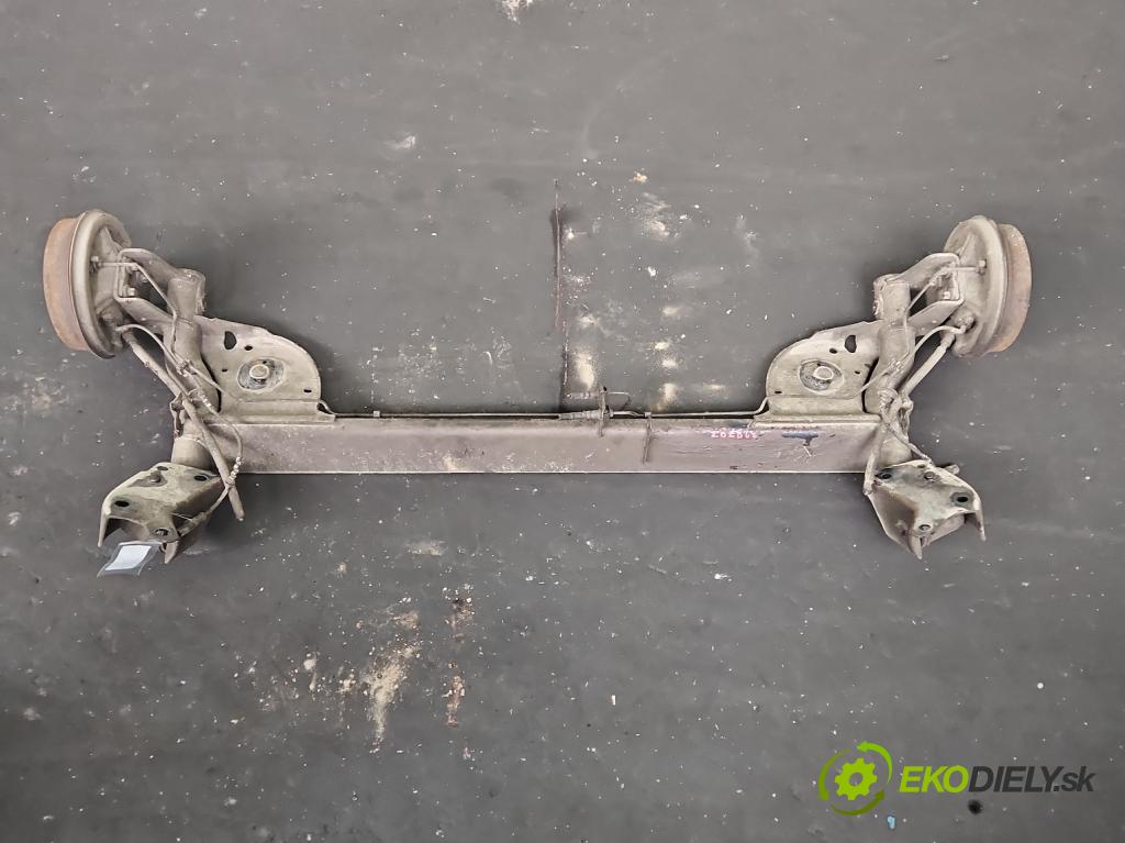 Dacia Sandero I 2008-2012 1.6b 84KM manual 62 kW 1598 cm3 5- zadní výztuha  (Výztuhy zadní)