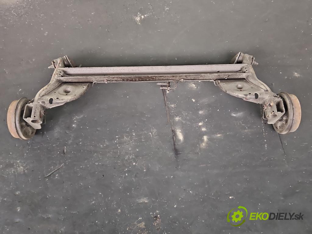 Dacia Sandero I 2008-2012 1.6b 84KM manual 62 kW 1598 cm3 5- zadní výztuha  (Výztuhy zadní)