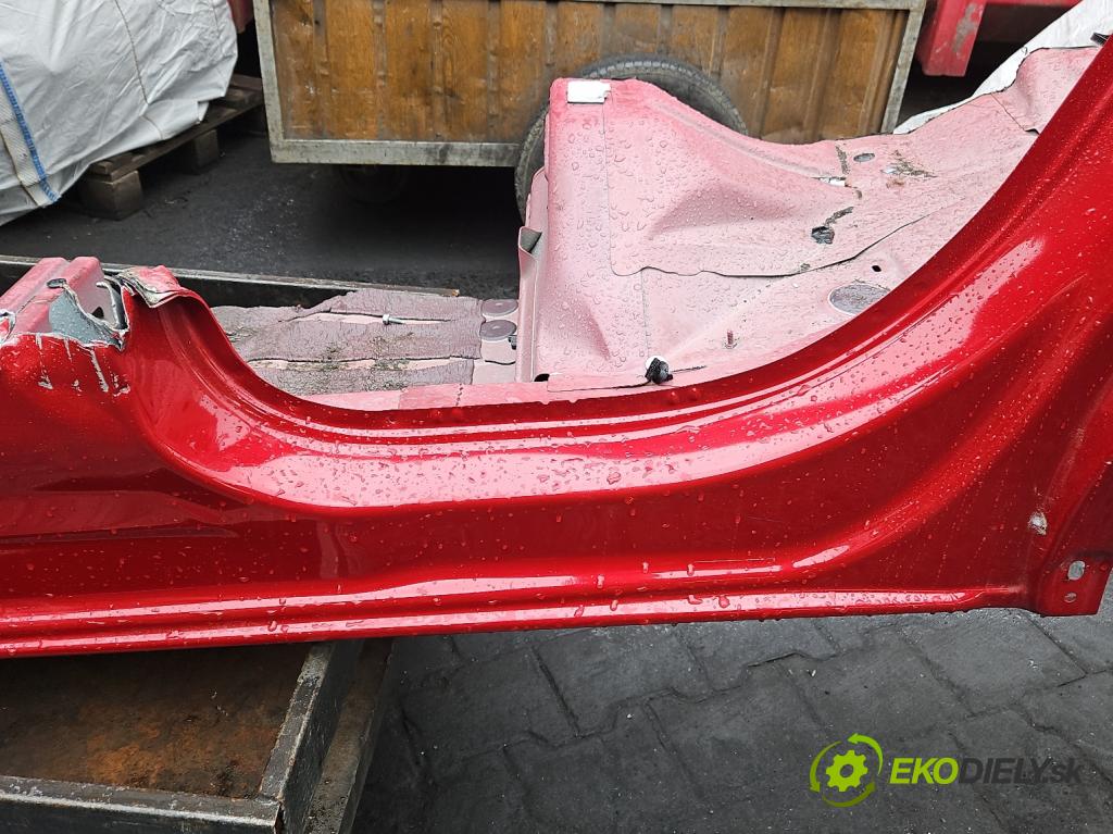 Opel Mokka B 2020 - 1.2 T 131 hp automatic 96 kW 1199 cm3 5- práh levý  (Karoserie ostatní)