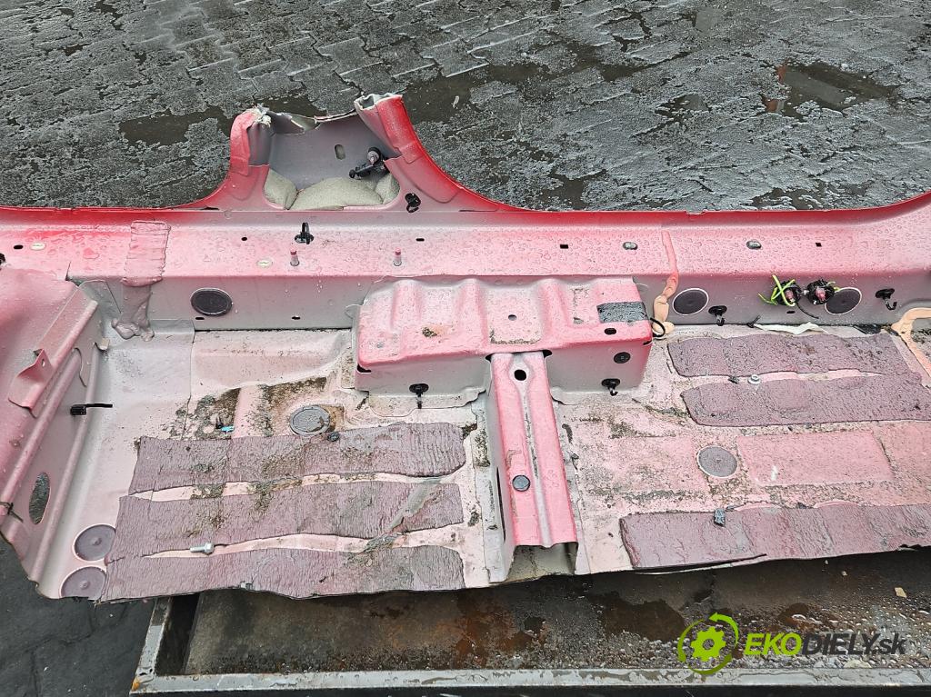 Opel Mokka B 2020 - 1.2 T 131 hp automatic 96 kW 1199 cm3 5- práh levý  (Karoserie ostatní)