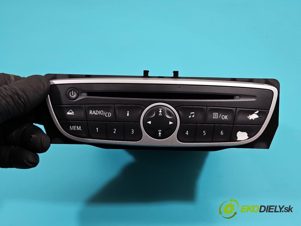 Renault Megane III 2008-2016 1.9 dci 131 HP manual 96 kW 1870 cm3 5- Radio originál 281150030RT