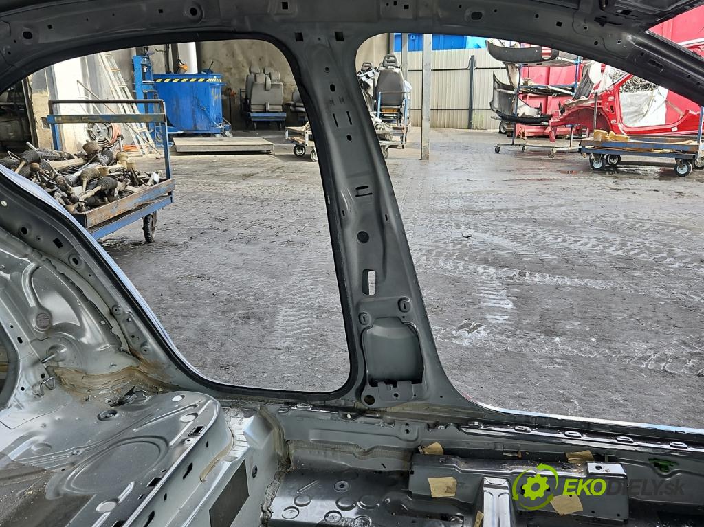 Vw Jetta VI 2010-2018 1.4 TSI 122 hp automatic 90 kW 1390 cm3 4- práh levý  (Karoserie ostatní)