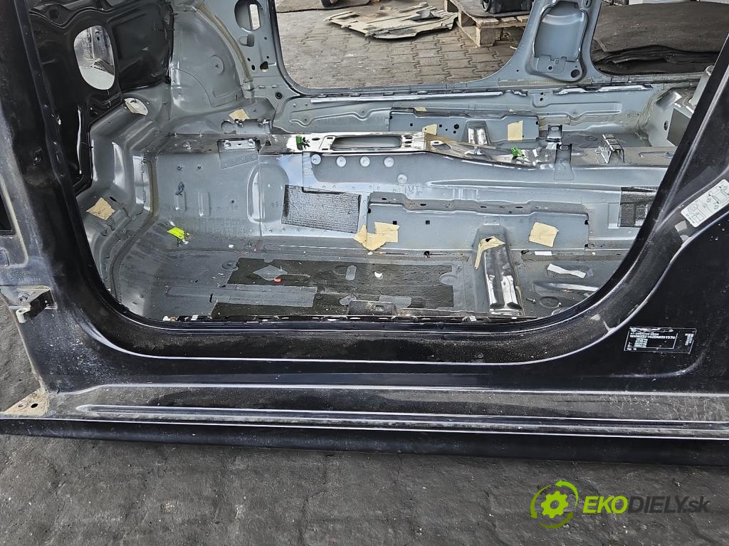 Vw Jetta VI 2010-2018 1.4 TSI 122 hp automatic 90 kW 1390 cm3 4- práh levý  (Karoserie ostatní)