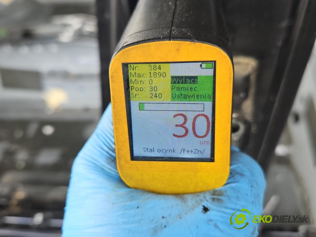 Vw Jetta VI 2010-2018 1.4 TSI 122 hp automatic 90 kW 1390 cm3 4- práh levý  (Karoserie ostatní)