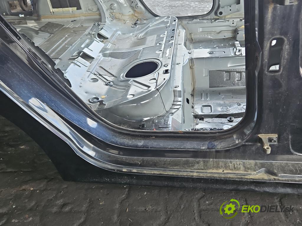 Vw Jetta VI 2010-2018 1.4 TSI 122 HP automatic 90 kW 1390 cm3 4- Práh: pravý  (Karoséria ostatné)