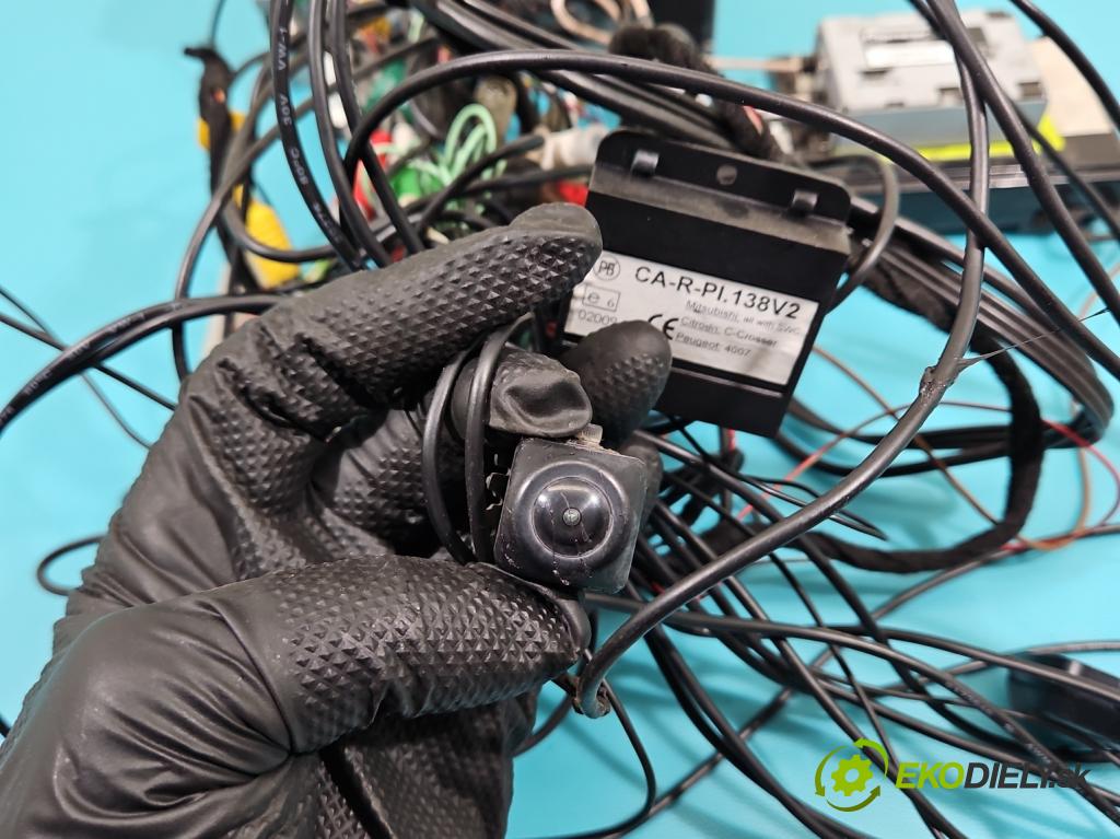 Peugeot 4007 2007-2012 2.2 hdi 156 HP automatic 115 kW 2179 cm3 5- Radio AVIC-F930BT