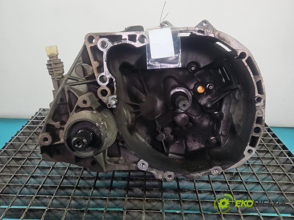 Dacia Sandero I 2008-2012 1.6b 84KM manual 62 kW 1598 cm3 5- prevodovka stupeň,rýchlosť manual JH3080