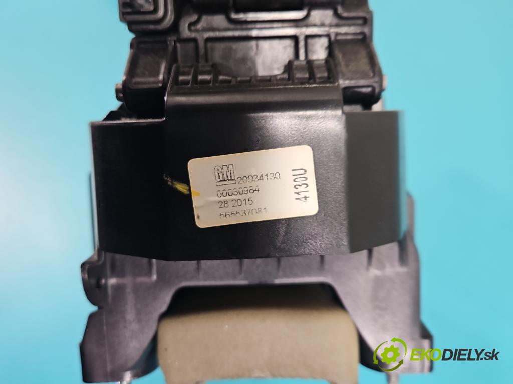 Opel Astra IV 2009-2015 2.0 cdti 165 HP automatic 121 kW 1956 cm3 5- Páka: Změny: stupeň,rýchlosť 565537081 (Rýchlostná páka (kulisa))