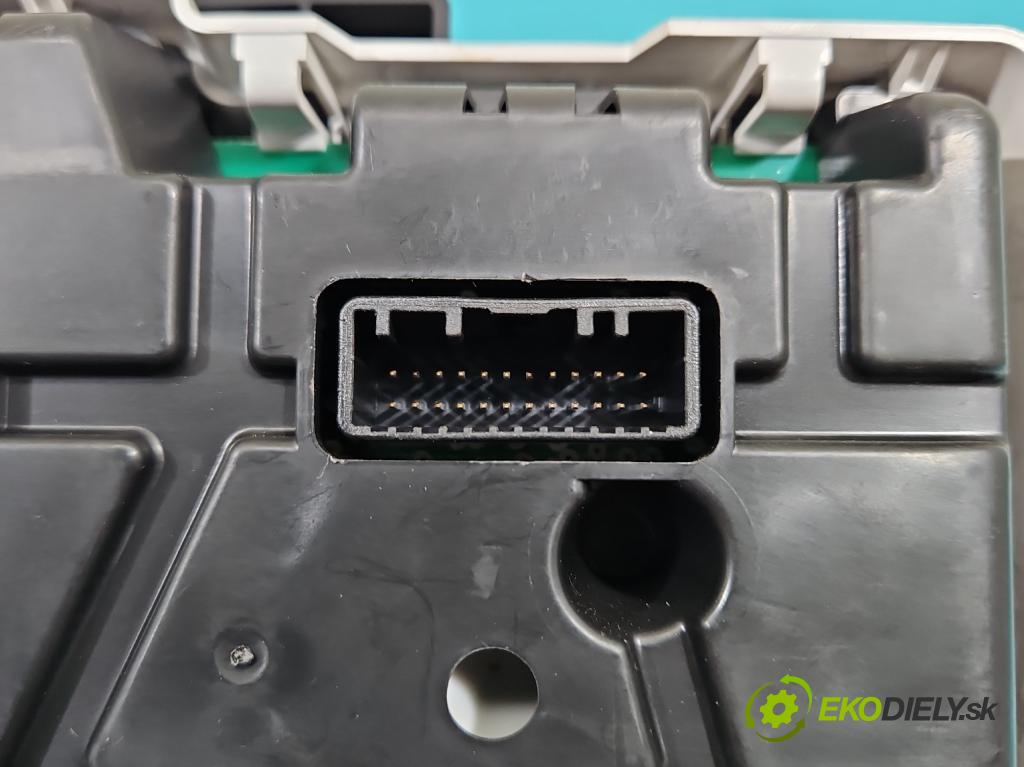 Renault Captur I 2013-2019 0.9 Tce 90 HP manual 66 kW 898 cm3 5- prístrojovka/ budíky VPDRRF-10849-KB (Prístrojová doska)