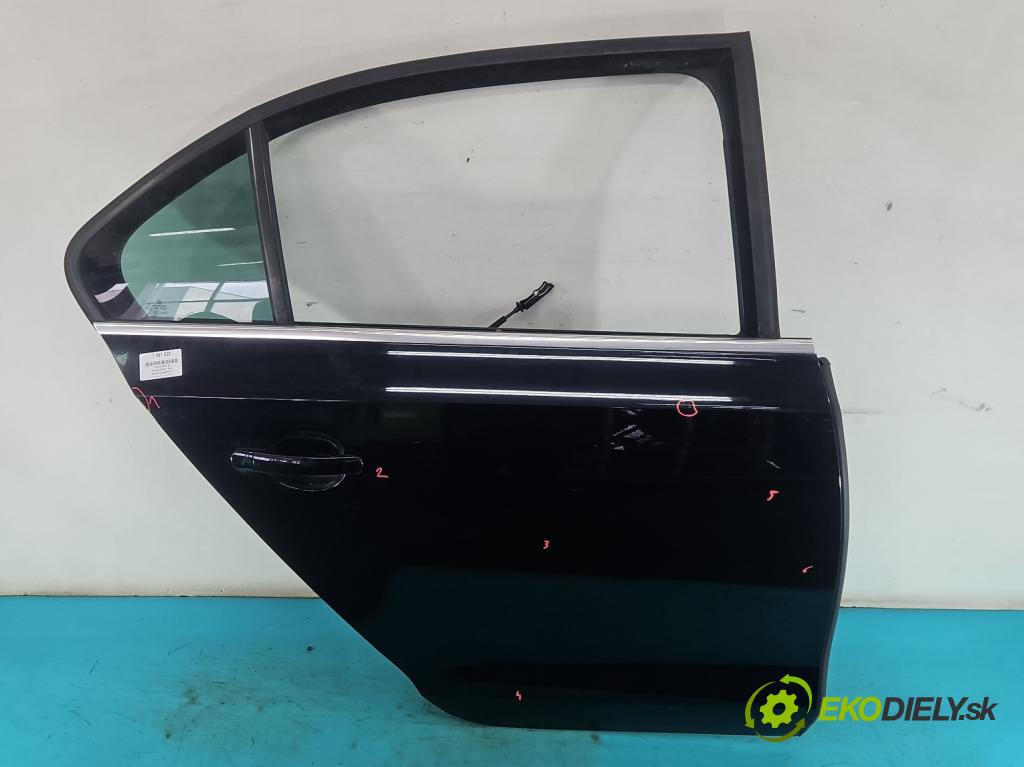 Vw Jetta VI 2010-2018 1.4 TSI 122 hp automatic 90 kW 1390 cm3 4- dveře zadní pravé  (Klika dveří ostatní)