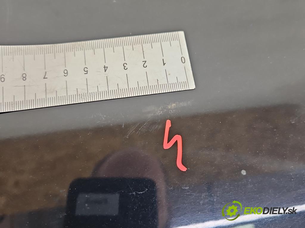 Vw Jetta VI 2010-2018 1.4 TSI 122 hp automatic 90 kW 1390 cm3 4- zadní kufrové dveře  (Zadní kapota (kufr))