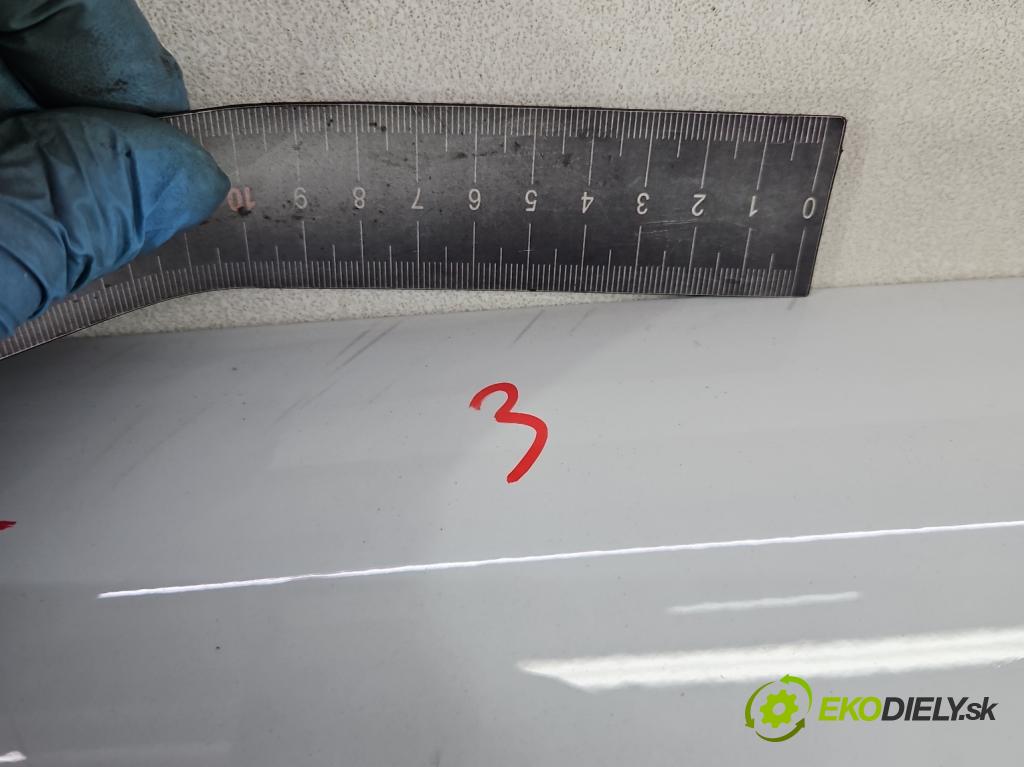 Dacia Sandero II 2012-2020 1.0 12V 73 HP manual 54 kW 999 cm3 5- dvere zadné pravé  (Kľučka dverí ostatné)