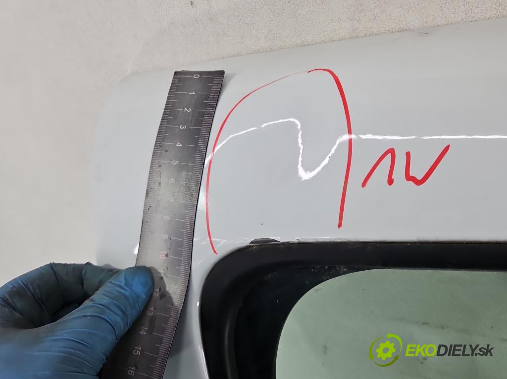 Dacia Sandero II 2012-2020 1.0 12V 73 HP manual 54 kW 999 cm3 5- dvere zadné pravé  (Kľučka dverí ostatné)