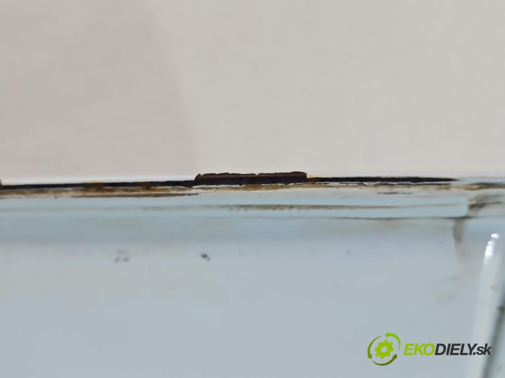 Dacia Sandero II 2012-2020 1.0 12V 73 HP manual 54 kW 999 cm3 5- dvere zadné pravé  (Kľučka dverí ostatné)