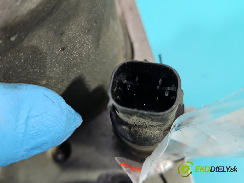 Vw Passat B5 1995-2005 2.0 tdi 136 HP manual 100 kW 1968 cm3 5- čerpadlo abs 4B0614517G (Pumpa ABS)