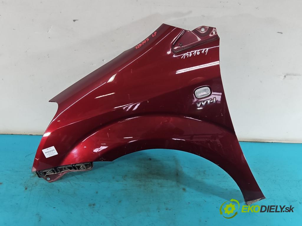 Toyota Corolla Verso II 2004-2009 1.8 vvti 129 hp manual 95 kW 1794 cm3 5- blatnik přední levý  (Levý přední blatník)