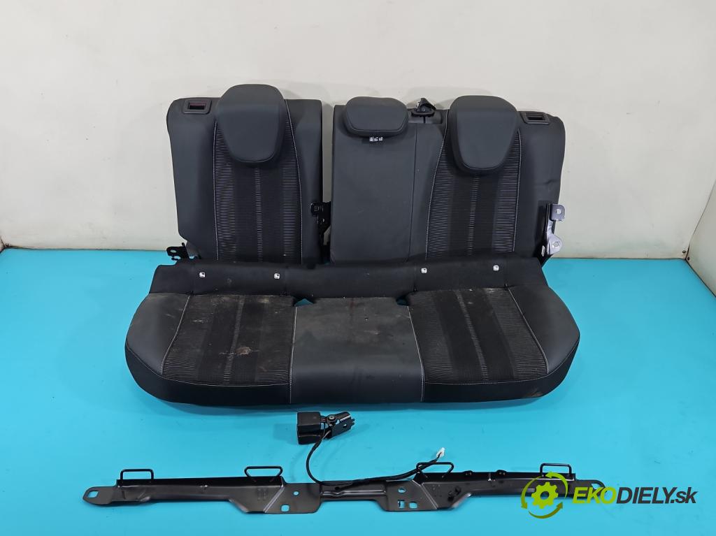 Opel Mokka B 2020 - 1.2 T 131 HP automatic 96 kW 1199 cm3 5- Pohovka: zadné  (Sedadlo)