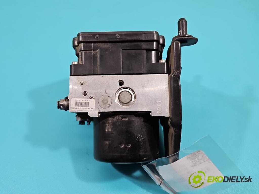 Vw Jetta VI 2010-2018 1.4 TSI 122 HP automatic 90 kW 1390 cm3 4- čerpadlo abs 1K0614517DR (Pumpa ABS)