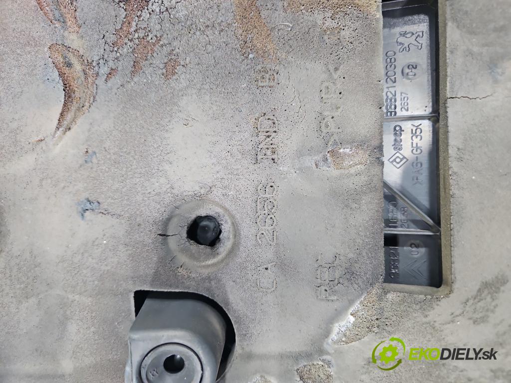 Peugeot 4007 2007-2012 2.2 hdi 156 HP automatic 115 kW 2179 cm3 5- kryt motora horní: