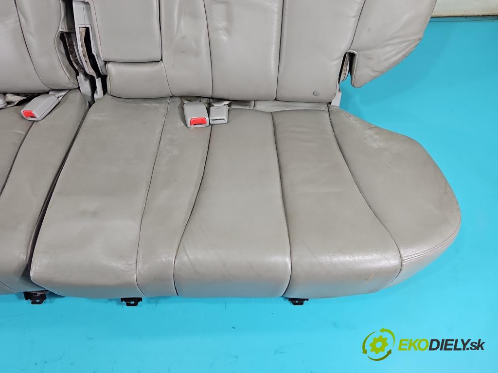 Hyundai Terracan 2.9 CRDi 163 HP manual 120 kW 2902 cm3 5- Pohovka: zadné  (Sedadlo)