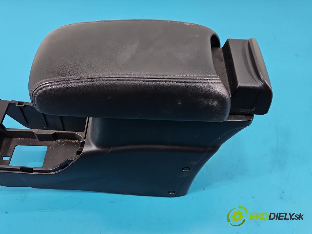 Peugeot 4007 2007-2012 2.2 hdi 156 HP automatic 115 kW 2179 cm3 5- operadlo (Lakťová opierka)