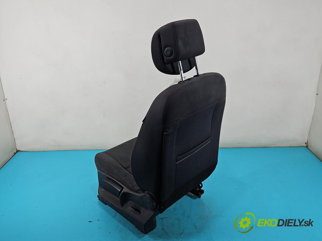 Renault Megane III 2008-2016 1.9 dci 131 hp manual 96 kW 1870 cm3 5- Sedadlo levý  (Sedačky, sedadla)