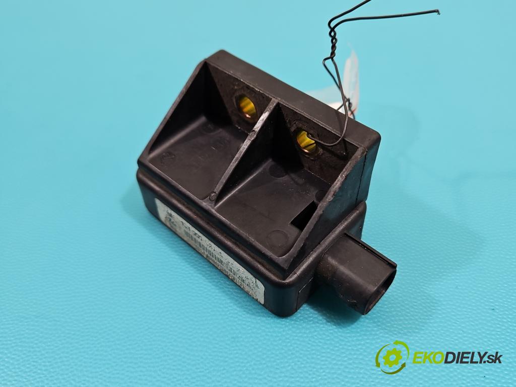 Vw Golf IV 1997-2003 1.9 tdi 116 hp manual 85 kW 1896 cm3 5- snímač ESP 1J0907657A