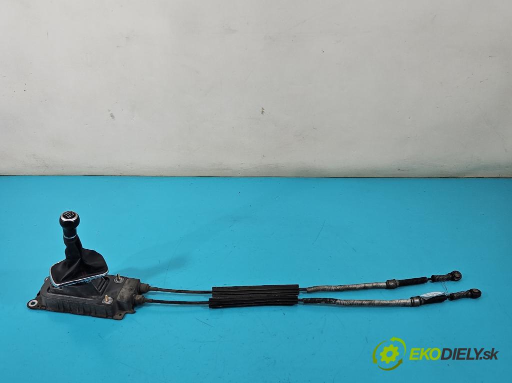 Vw Golf IV 1997-2003 1.9 tdi 116 HP manual 85 kW 1896 cm3 5- Páka: Změny: stupeň,rýchlosť  (Rýchlostná páka (kulisa))